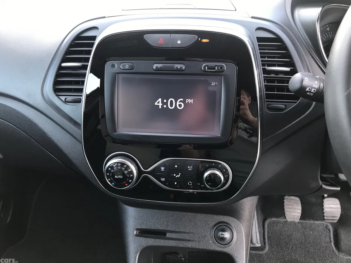 Renault Captur Hatchback, Diesel, 2019, Red
