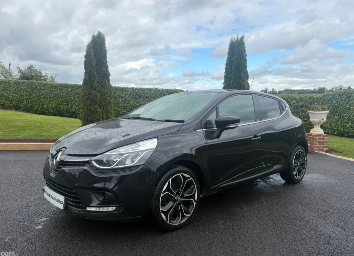 Renault Clio Hatchback, Petrol, 2019, Black