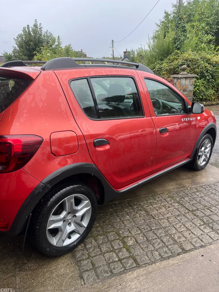 Dacia Sandero Stepway Hatchback, Diesel, 2018, Red