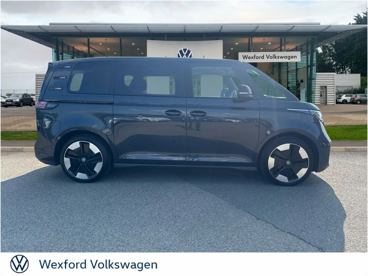 Volkswagen ID.Buzz MPV, Electric, 2022, Blue