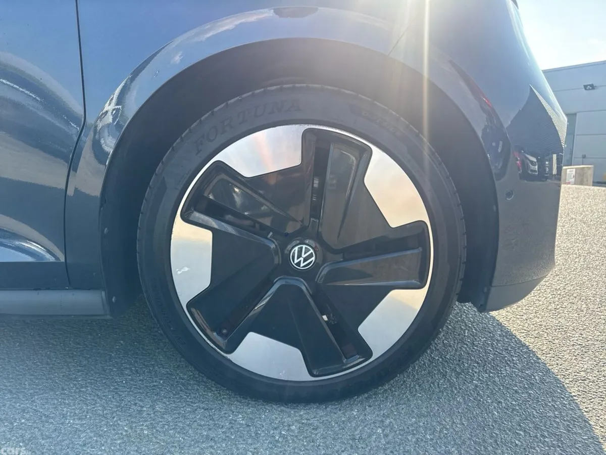 Volkswagen ID.Buzz MPV, Electric, 2022, Blue