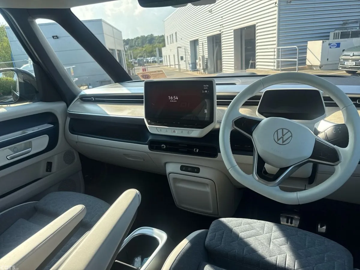 Volkswagen ID.Buzz MPV, Electric, 2022, Blue