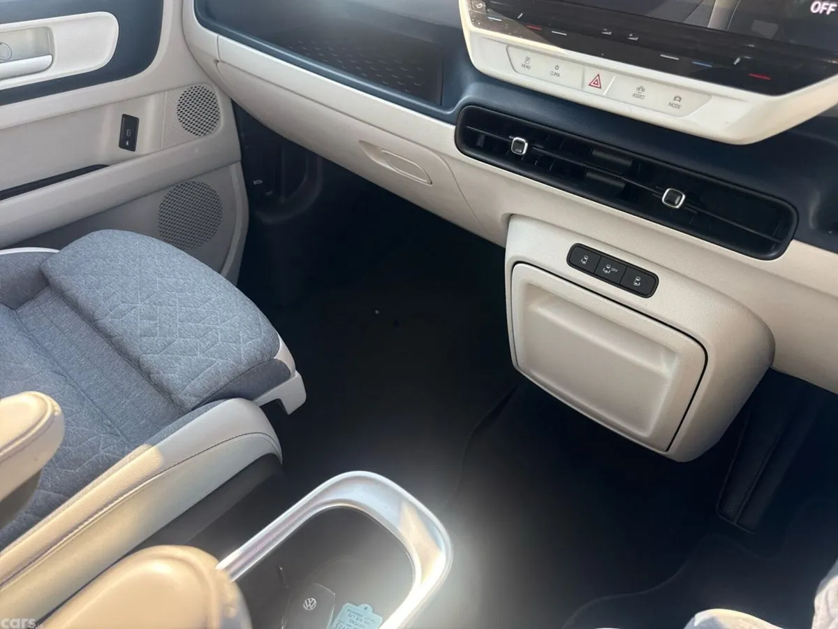 Volkswagen ID.Buzz MPV, Electric, 2022, Blue