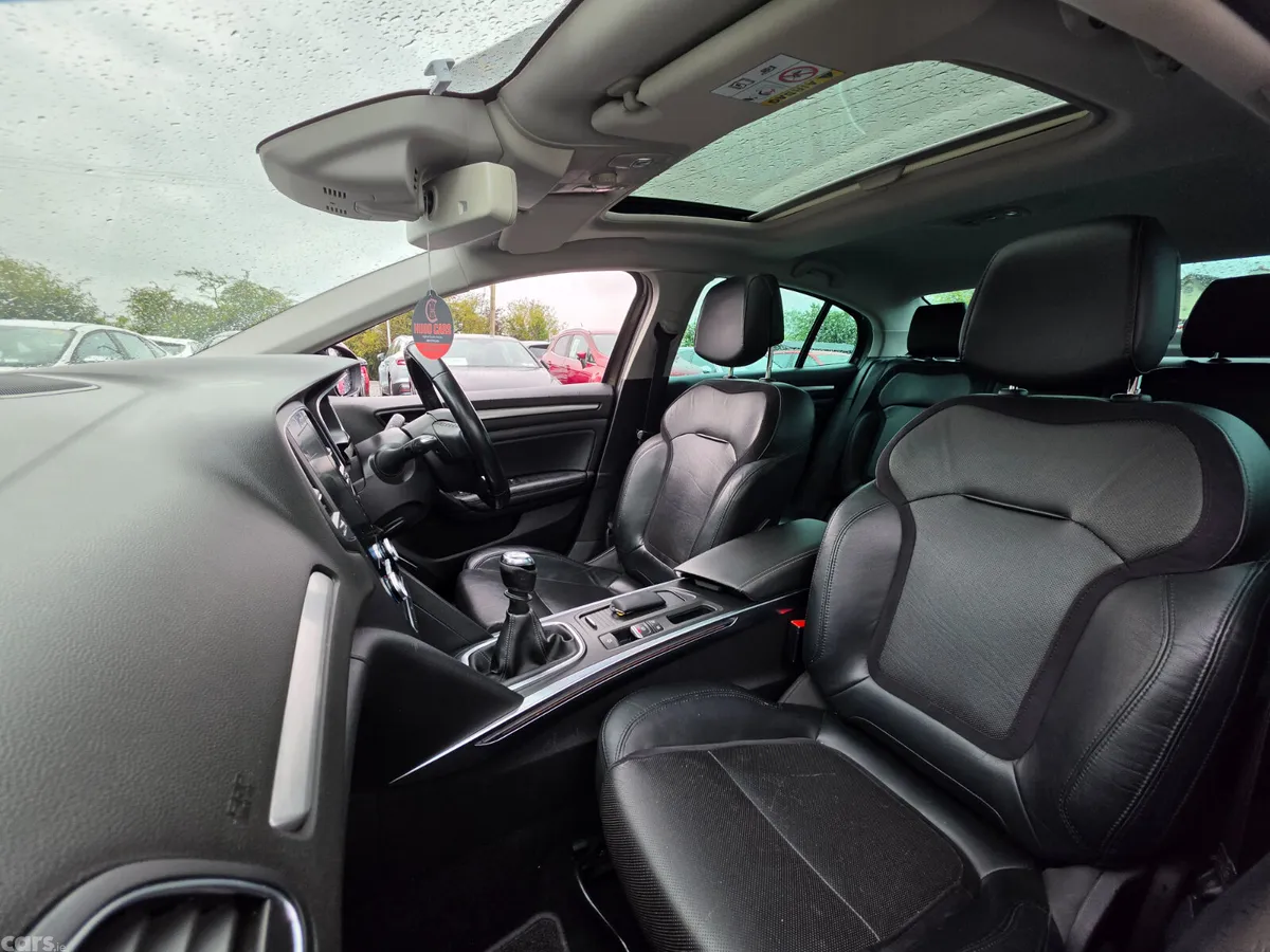 Renault Megane Saloon, Diesel, 2017, Brown