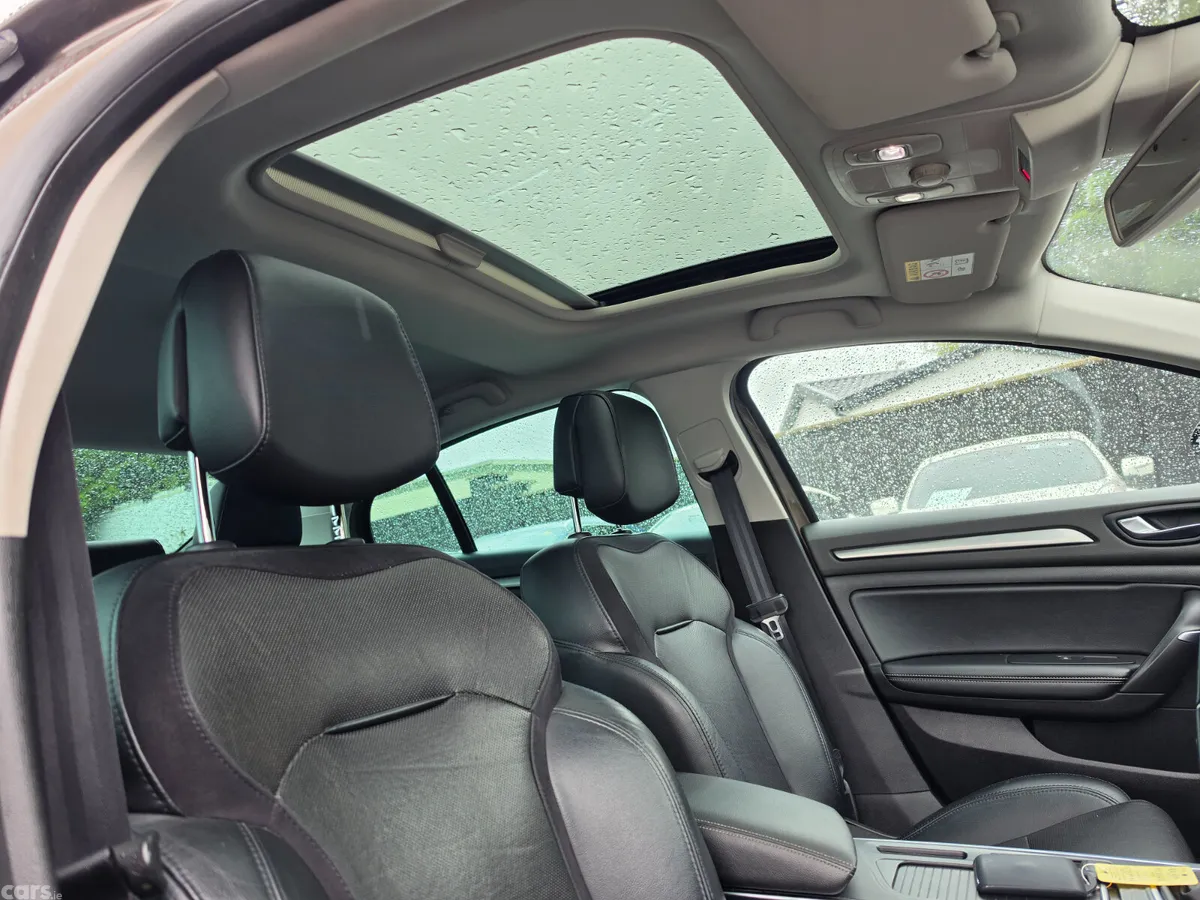 Renault Megane Saloon, Diesel, 2017, Brown