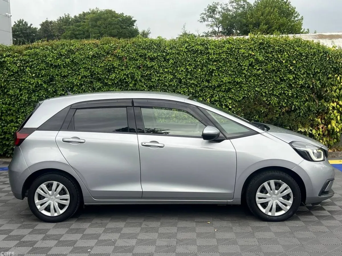 Honda Fit Hatchback, Petrol Hybrid, 2021, Silver