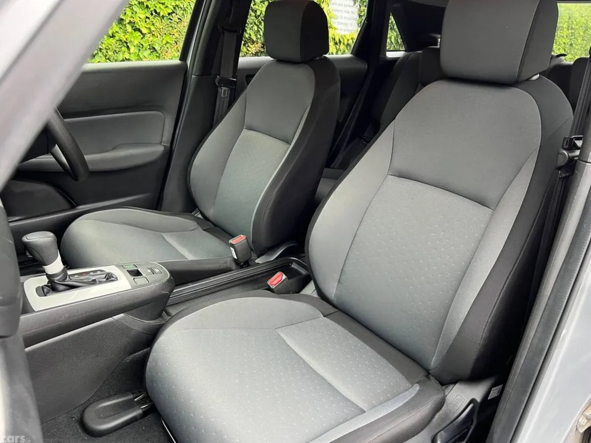 Honda Fit Hatchback, Petrol Hybrid, 2021, Silver