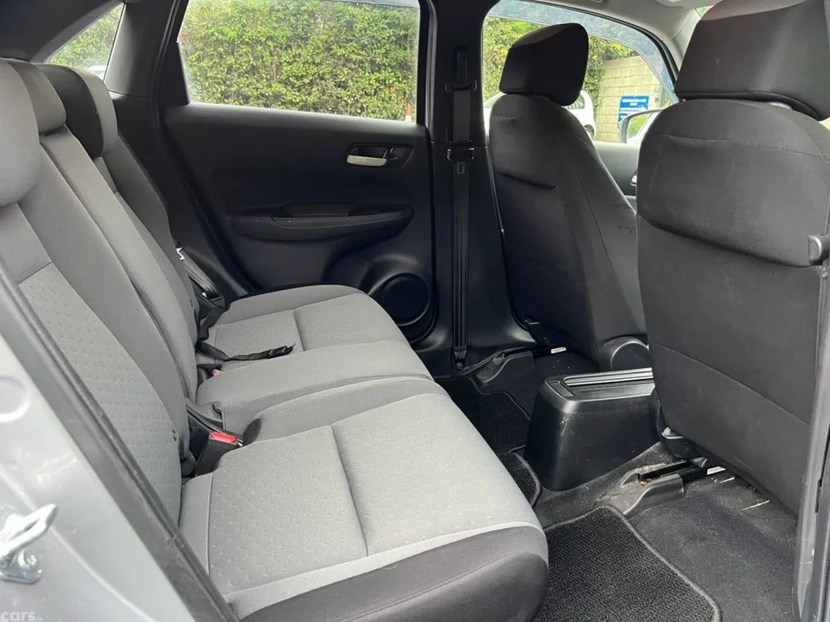 Honda Fit Hatchback, Petrol Hybrid, 2021, Silver
