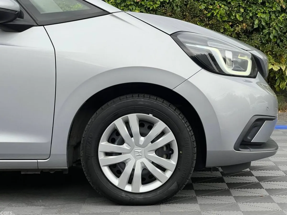 Honda Fit Hatchback, Petrol Hybrid, 2021, Silver