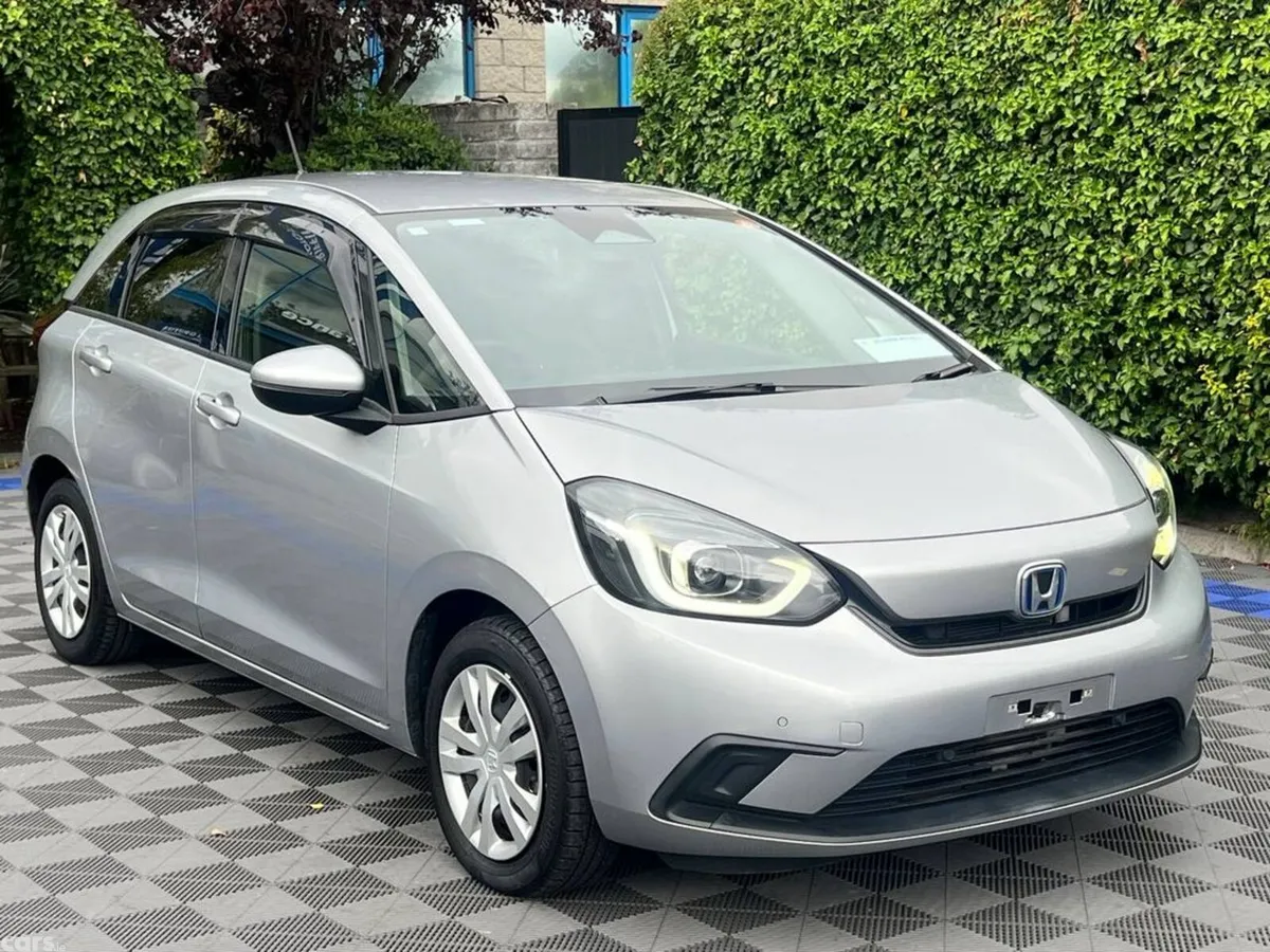 Honda Fit Hatchback, Petrol Hybrid, 2021, Silver