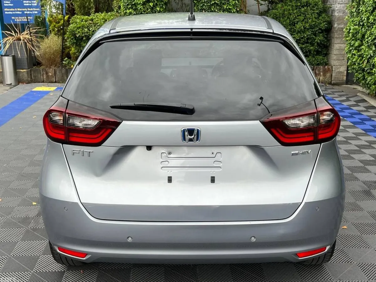 Honda Fit Hatchback, Petrol Hybrid, 2021, Silver
