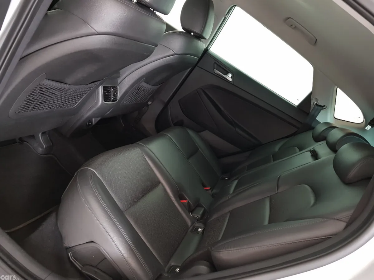 Hyundai Tucson MPV, Diesel, 2019, Grey