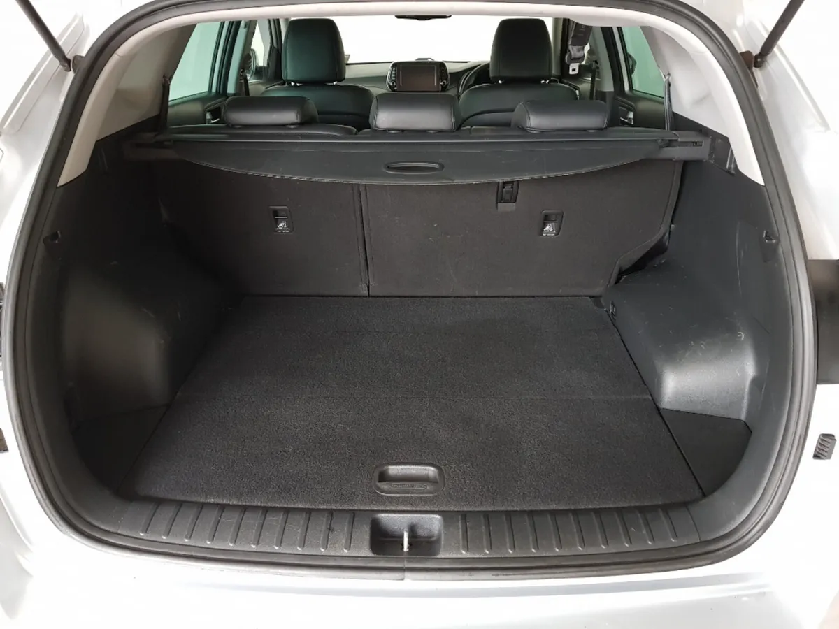 Hyundai Tucson MPV, Diesel, 2019, Grey