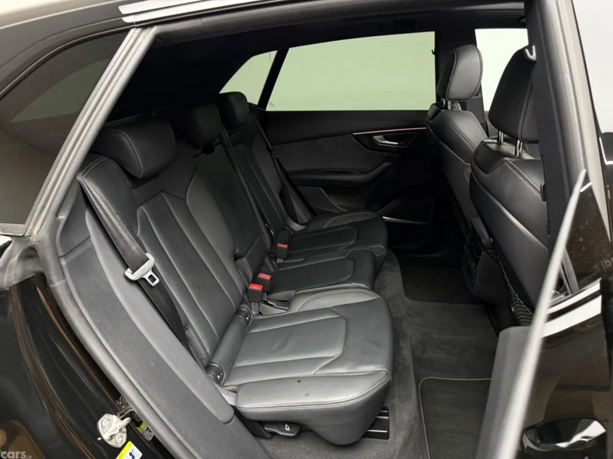 Audi Q8 SUV, Petrol Plug-in Hybrid, 2025, Black