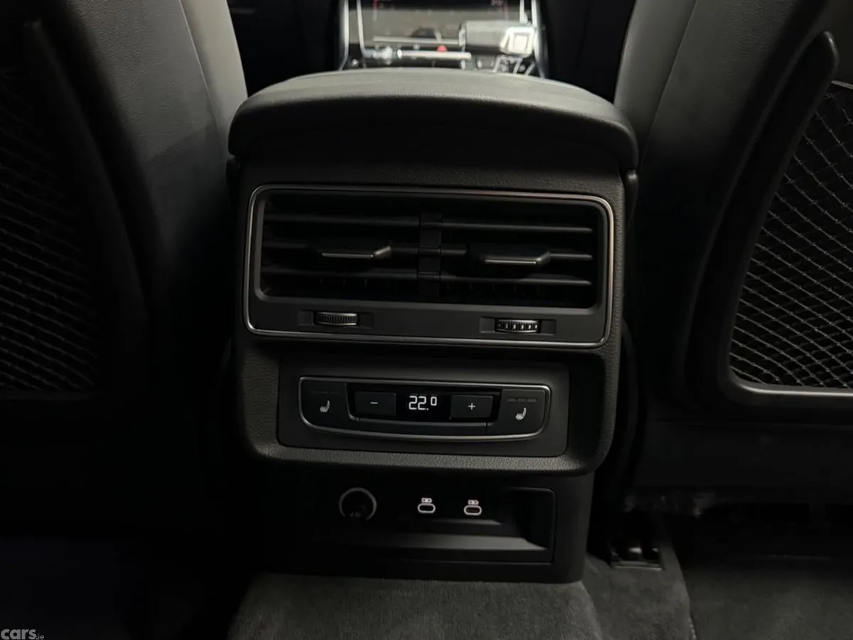 Audi Q8 SUV, Petrol Plug-in Hybrid, 2025, Black