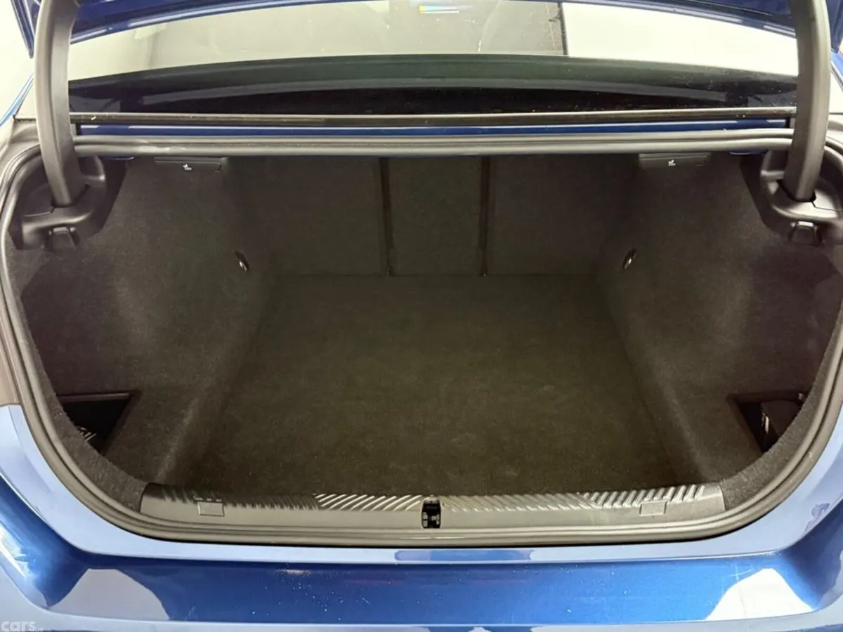 BMW 5-Series Saloon, Petrol Plug-in Hybrid, 2024, Blue