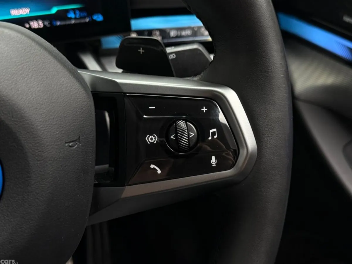 BMW 5-Series Saloon, Petrol Plug-in Hybrid, 2024, Blue