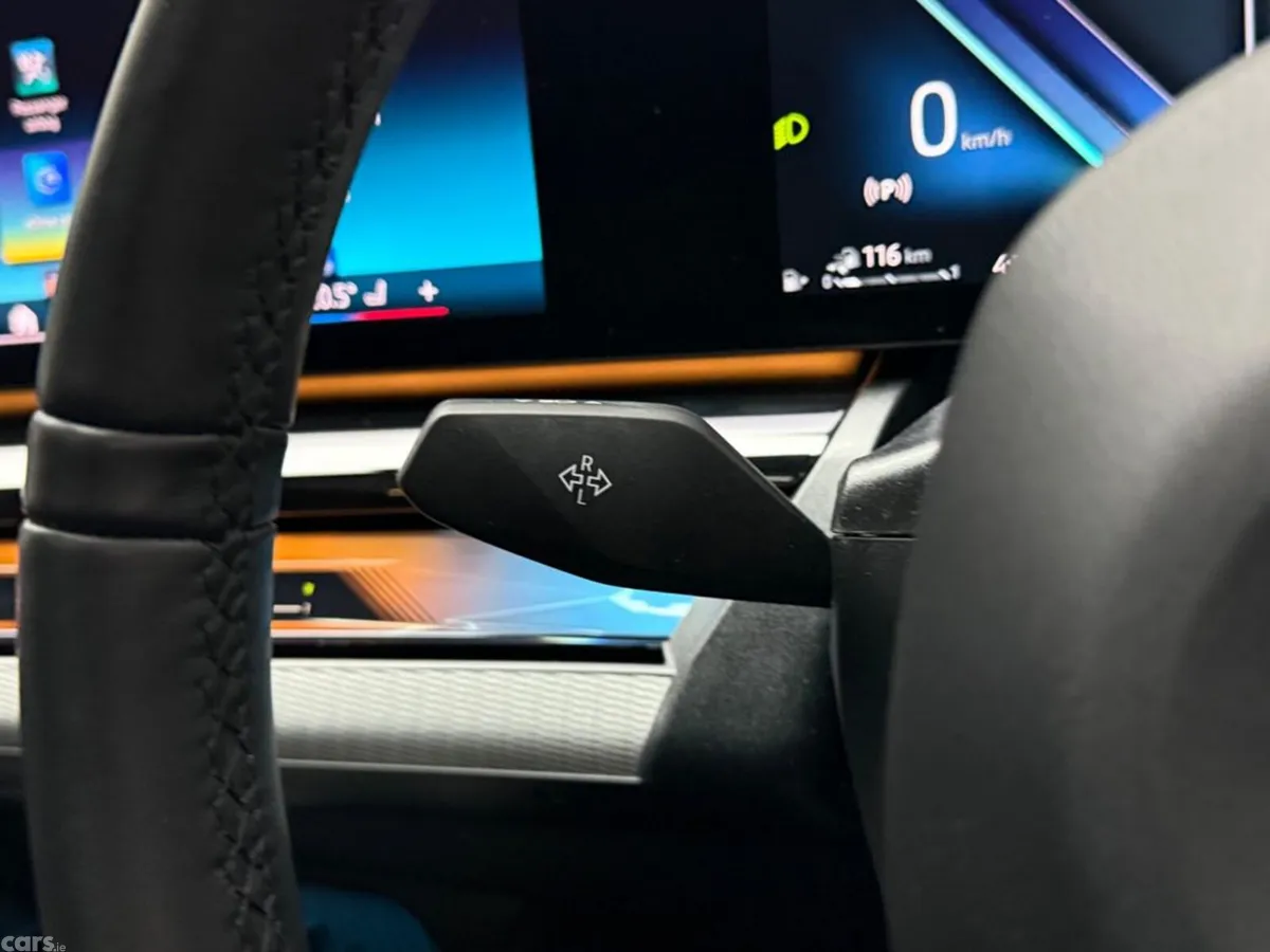 BMW 5-Series Saloon, Petrol Plug-in Hybrid, 2024, Blue