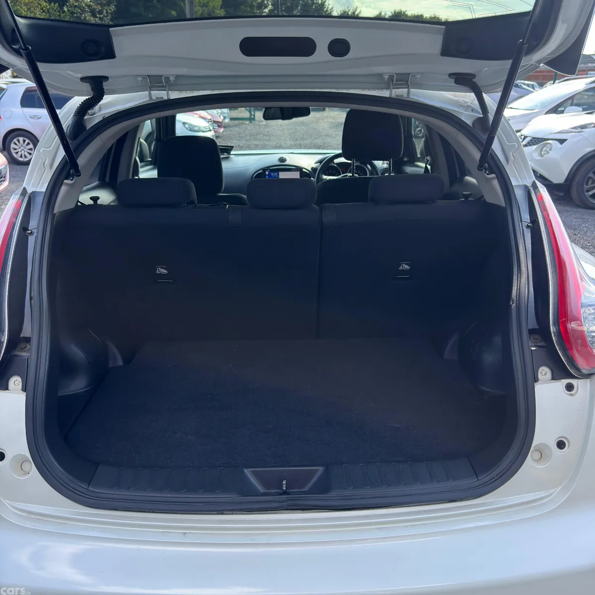 Nissan Juke SUV, Petrol, 2017, White