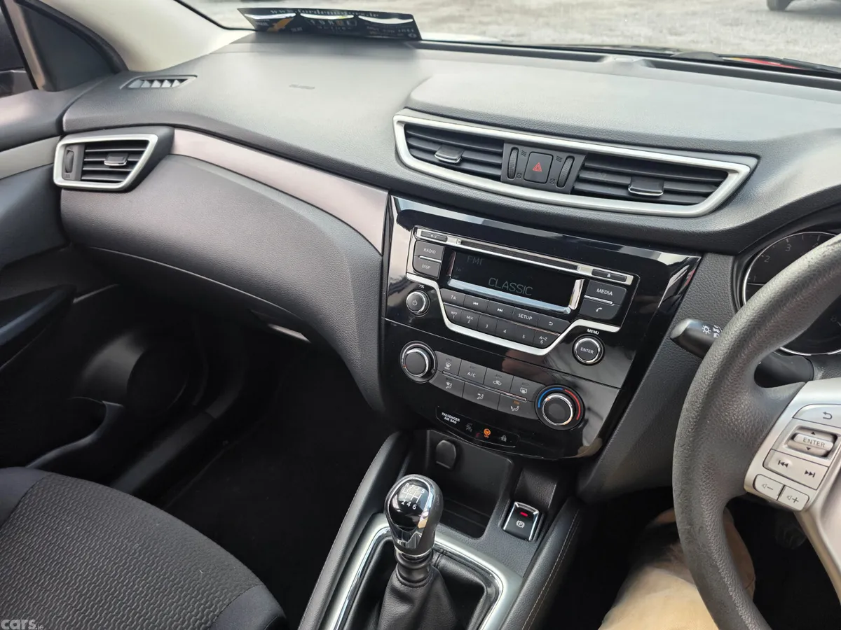 Nissan Qashqai Hatchback, Petrol, 2016, Black