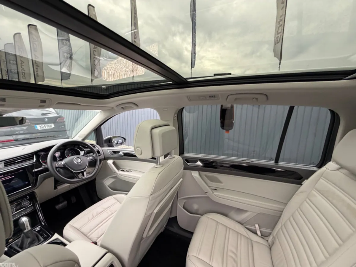 Volkswagen Touran MPV, Diesel, 2018, Grey