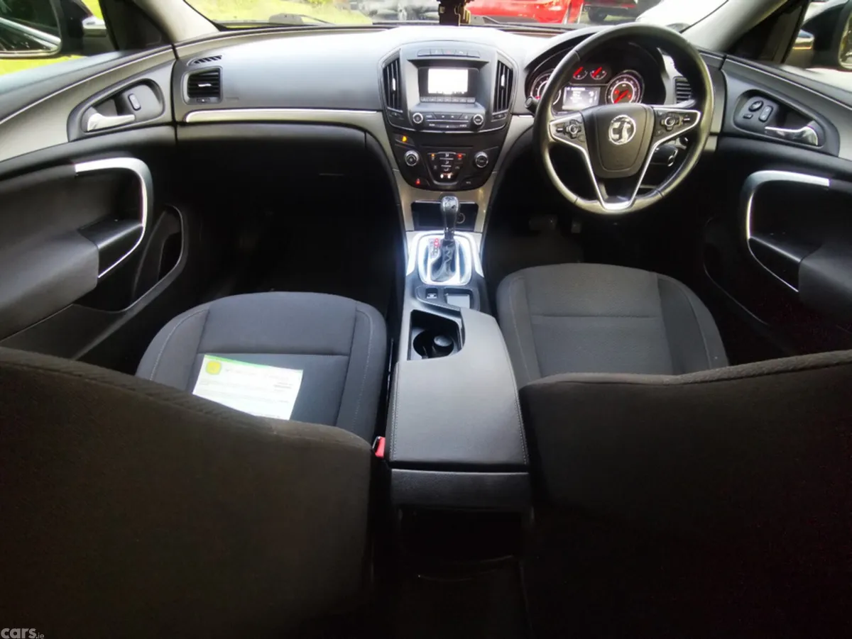 Vauxhall Insignia Hatchback, Diesel, 2016, Black