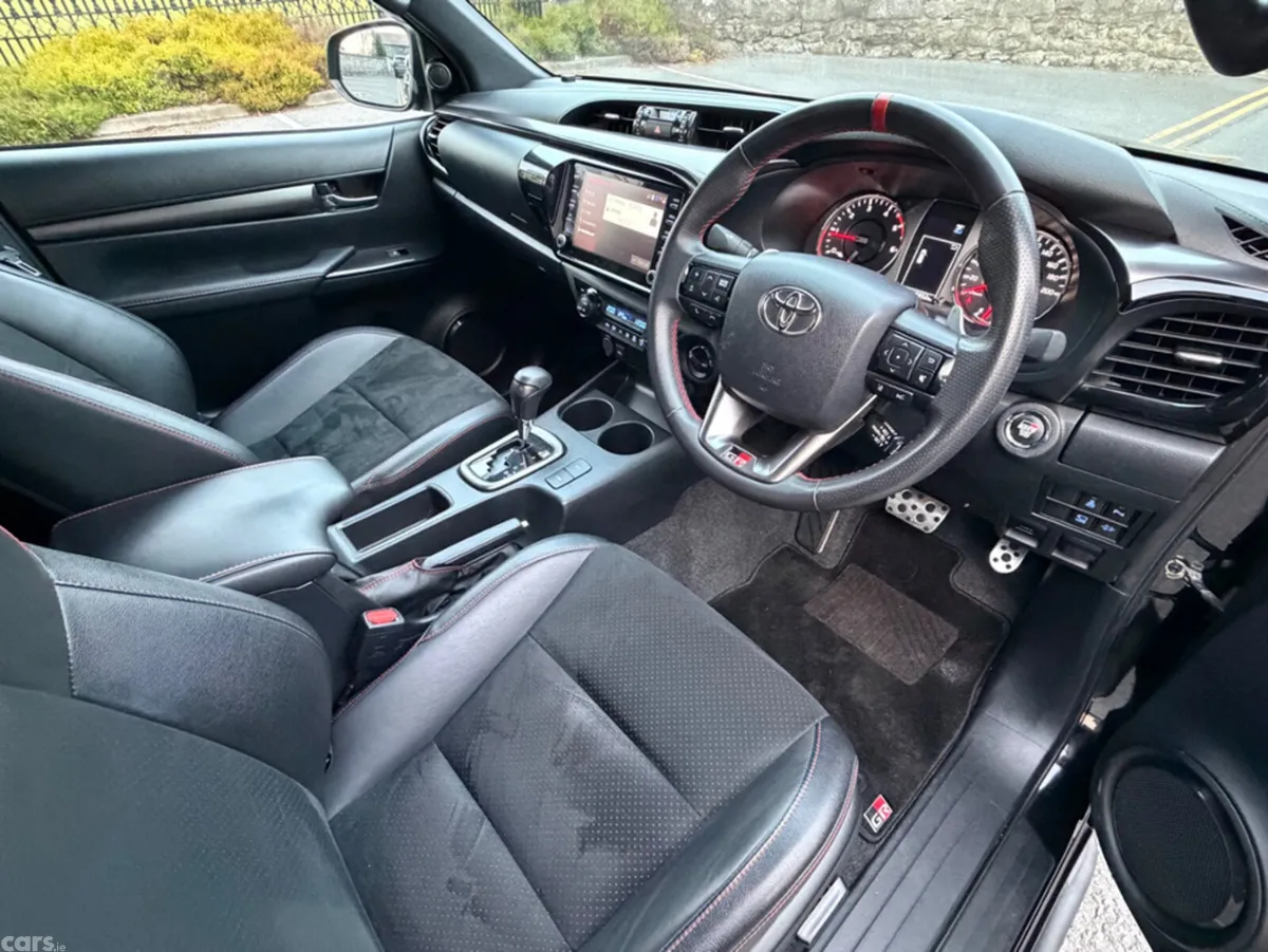 Toyota Hilux SUV, Diesel, 2024, Black