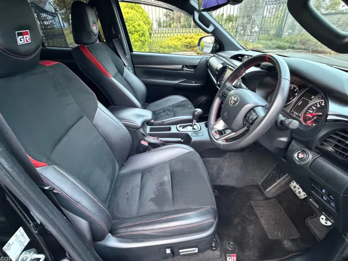 Toyota Hilux SUV, Diesel, 2024, Black