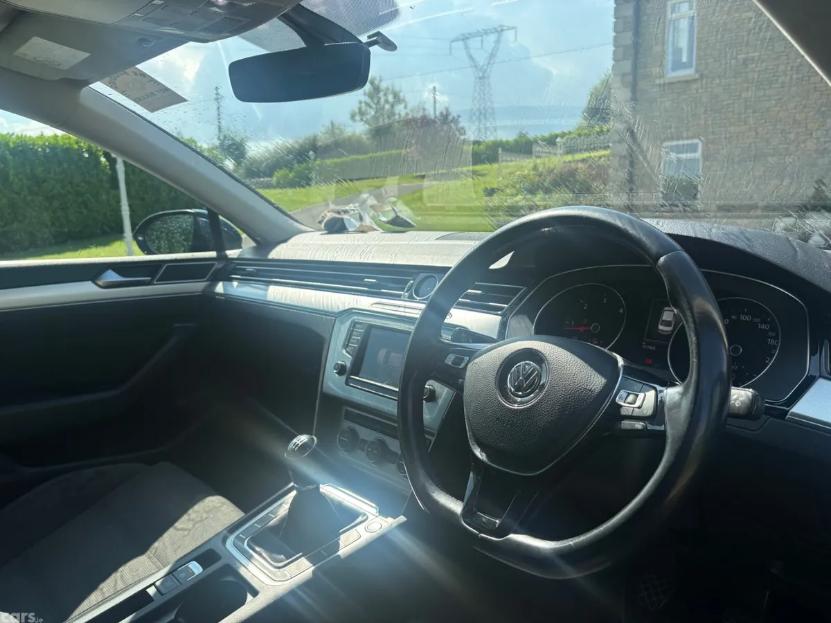 Volkswagen Passat Saloon, Diesel, 2016, Blue
