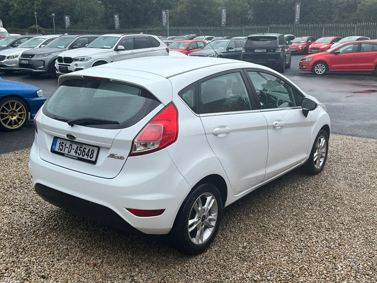Ford Fiesta Hatchback, Petrol, 2015, White