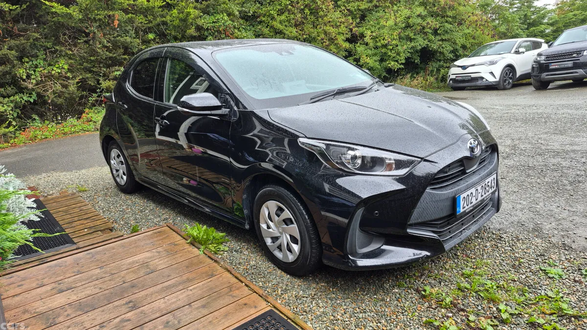 Toyota Yaris Hatchback, Petrol, 2020, Black
