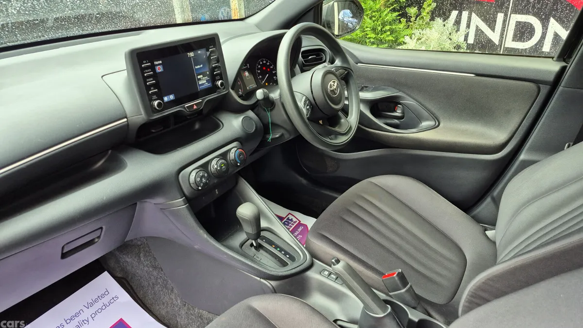 Toyota Yaris Hatchback, Petrol, 2020, Black