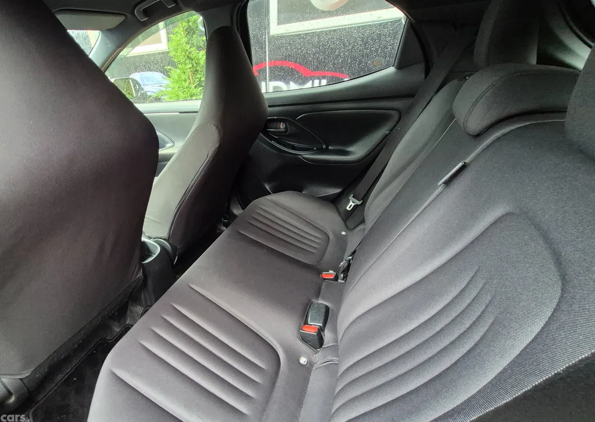 Toyota Yaris Hatchback, Petrol, 2020, Black