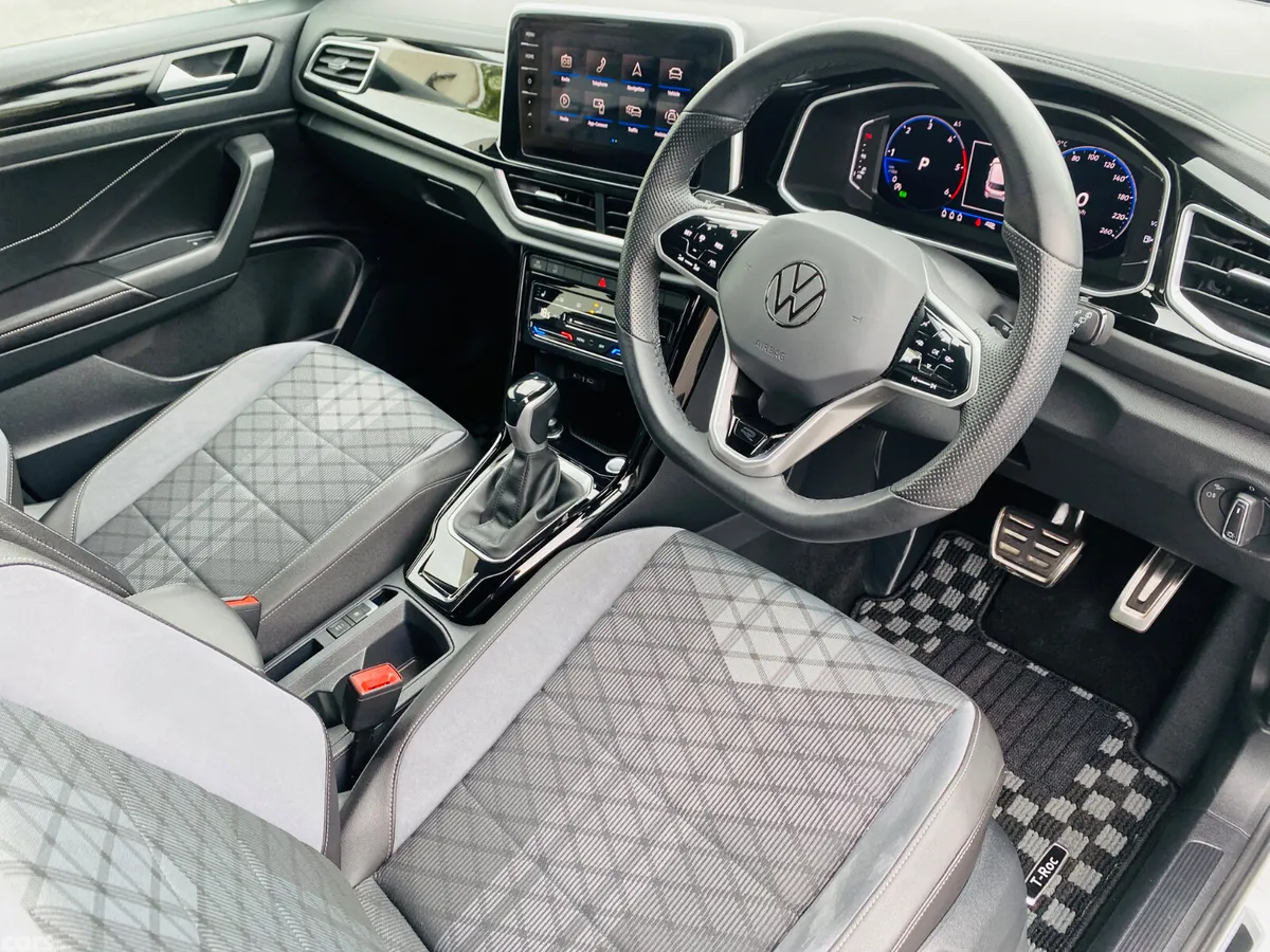 Volkswagen T-Roc SUV, Diesel, 2023, White