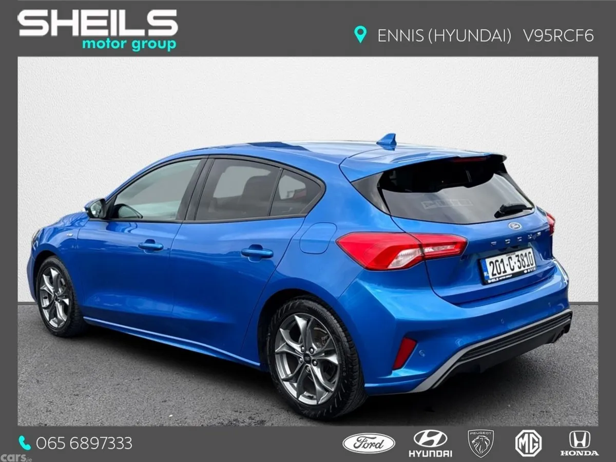 Ford Focus Hatchback, Petrol, 2020, Blue