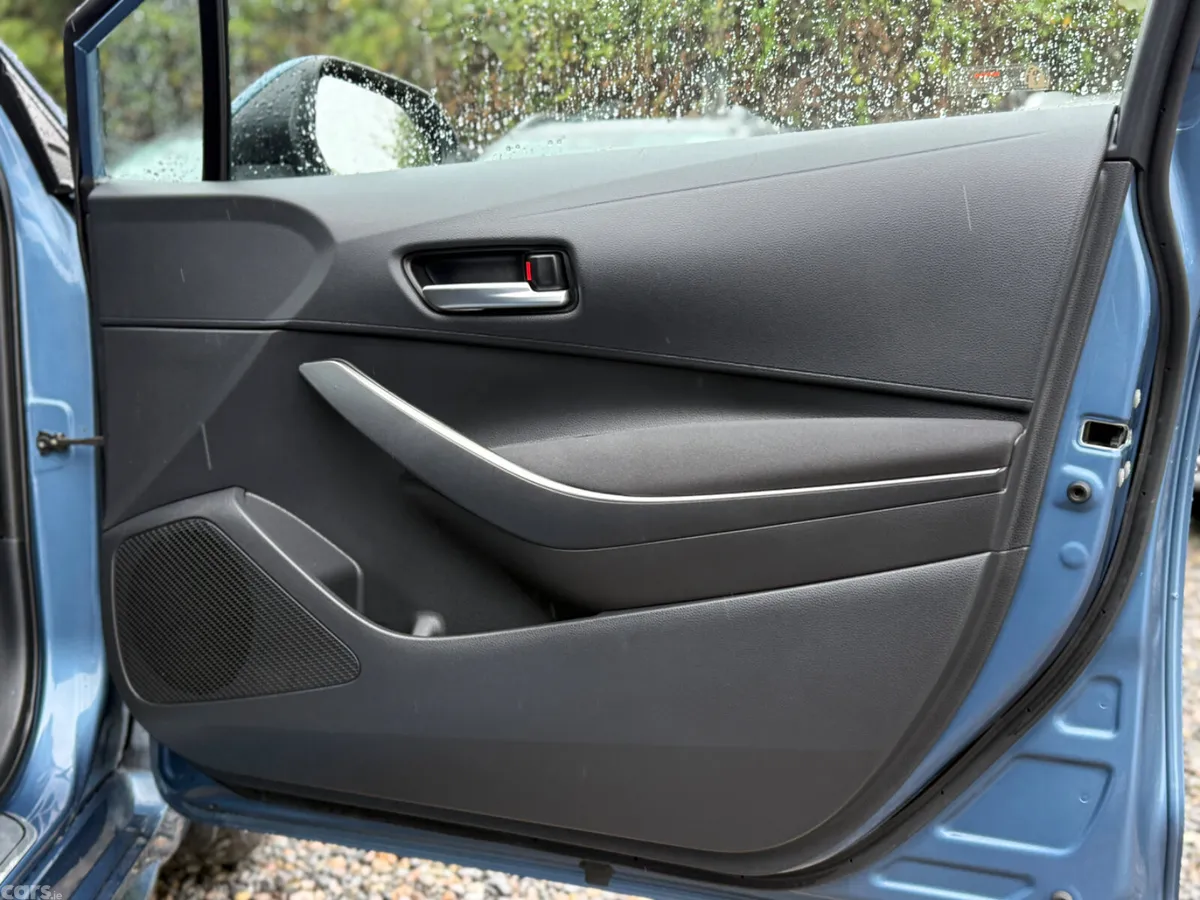 Toyota Corolla Hatchback, Petrol Hybrid, 2022, Blue