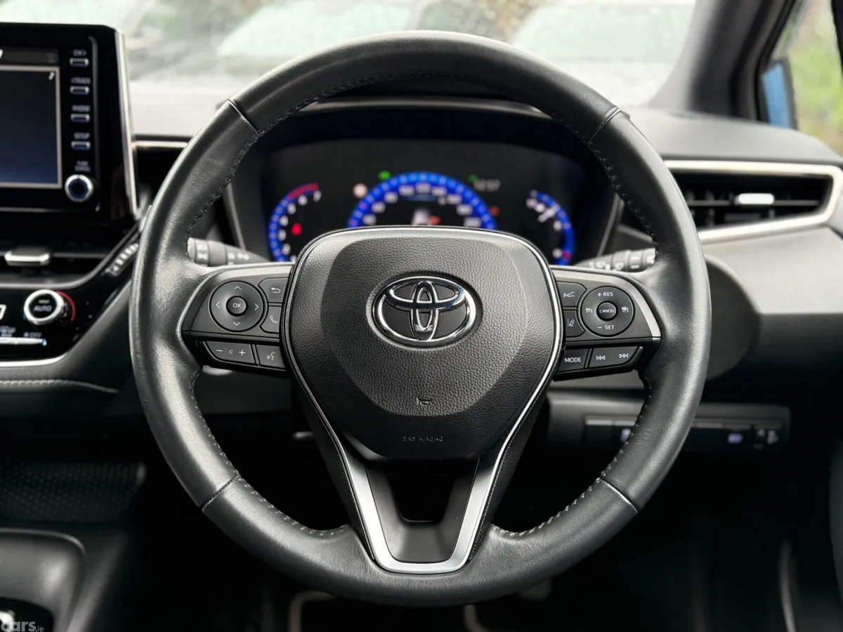 Toyota Corolla Hatchback, Petrol Hybrid, 2022, Blue