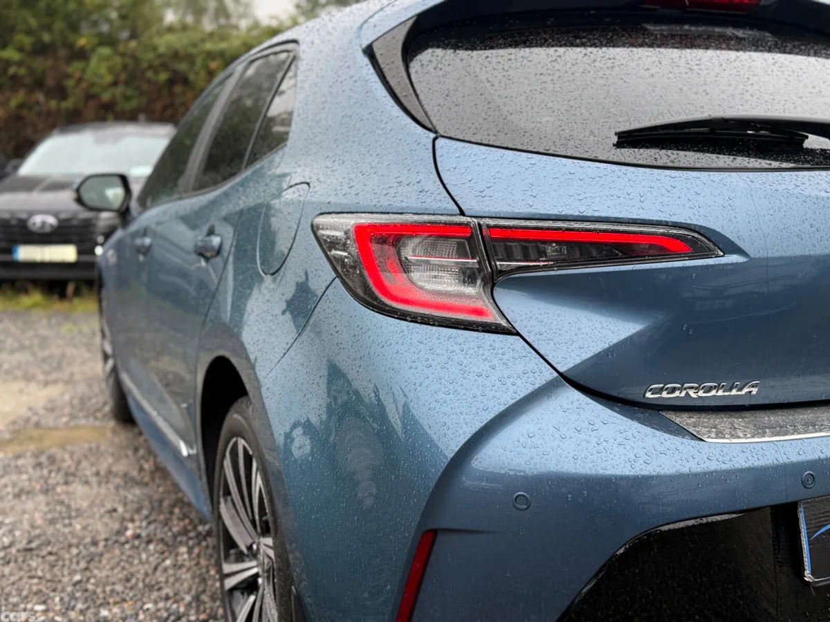 Toyota Corolla Hatchback, Petrol Hybrid, 2022, Blue