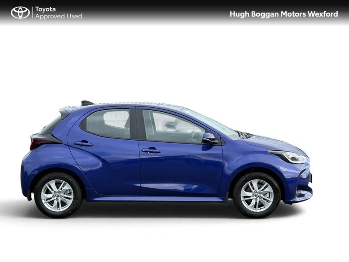 Toyota Yaris Hatchback, Petrol Hybrid, 2026, Blue