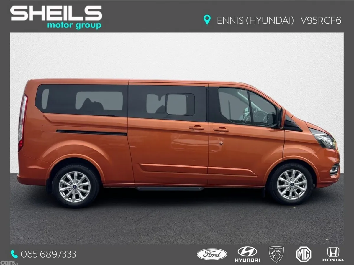 Ford Tourneo Custom MPV, Diesel, 2023, Orange
