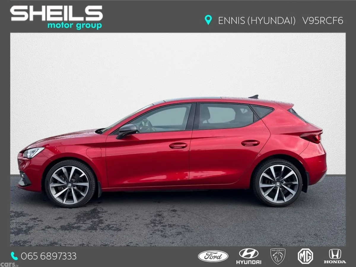 SEAT Leon Hatchback, Petrol Plug-in Hybrid, 2021, Red