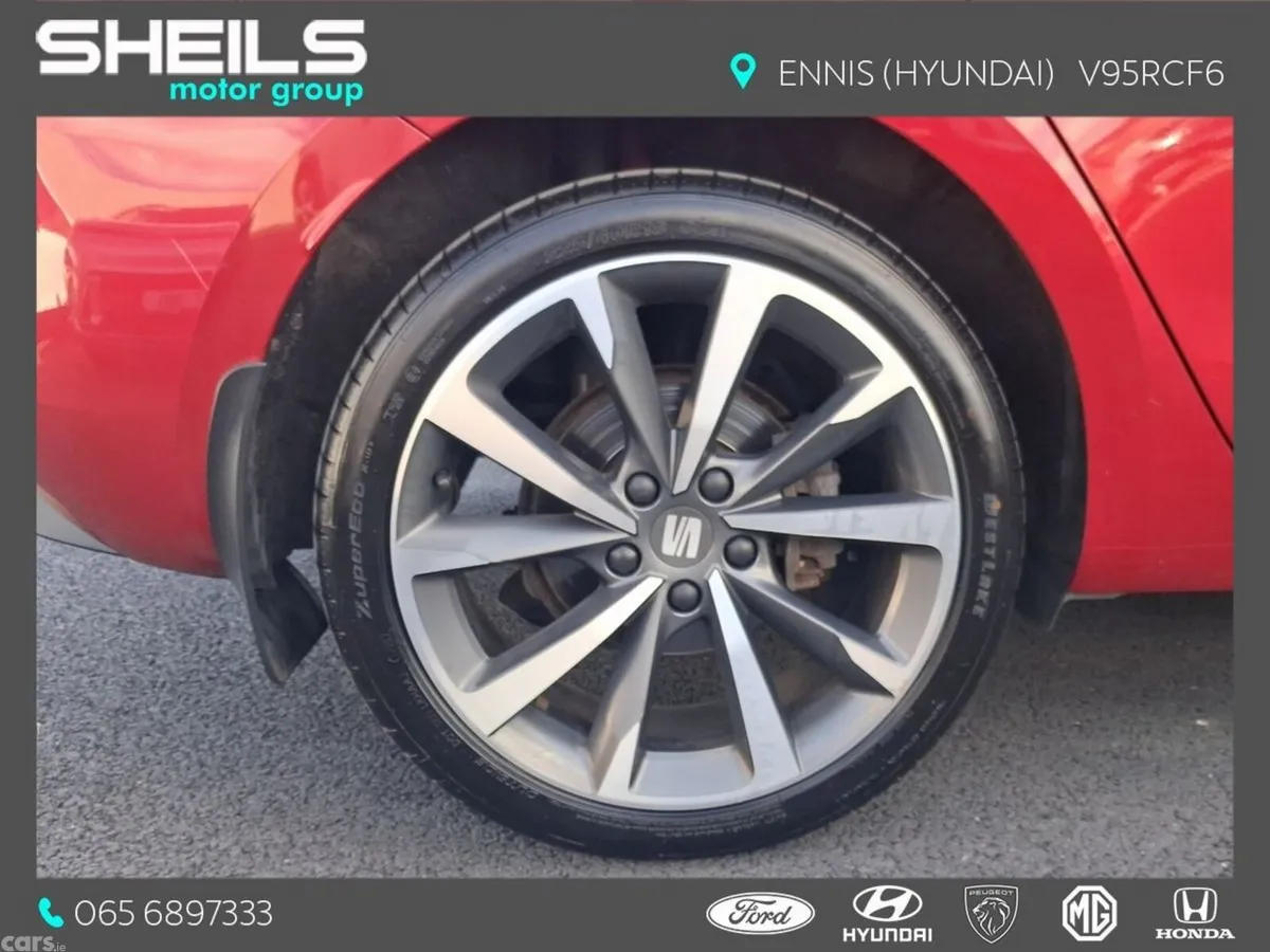 SEAT Leon Hatchback, Petrol Plug-in Hybrid, 2021, Red