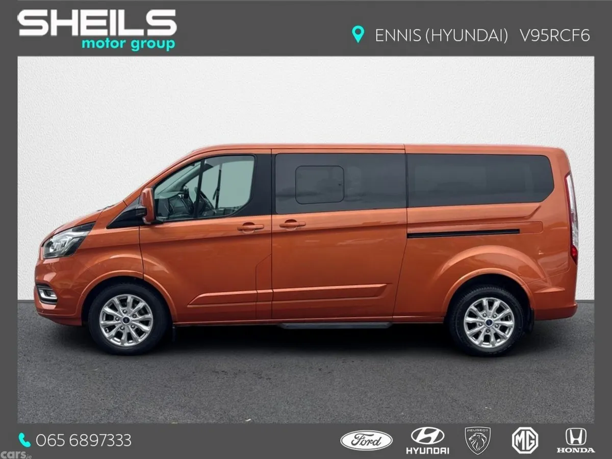 Ford Tourneo Custom MPV, Diesel, 2023, Orange
