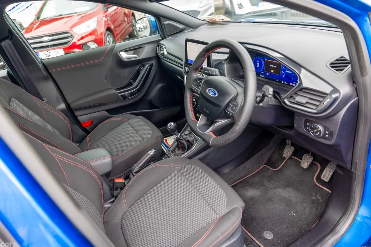 Ford Puma MPV, Petrol Hybrid, 2023, Blue