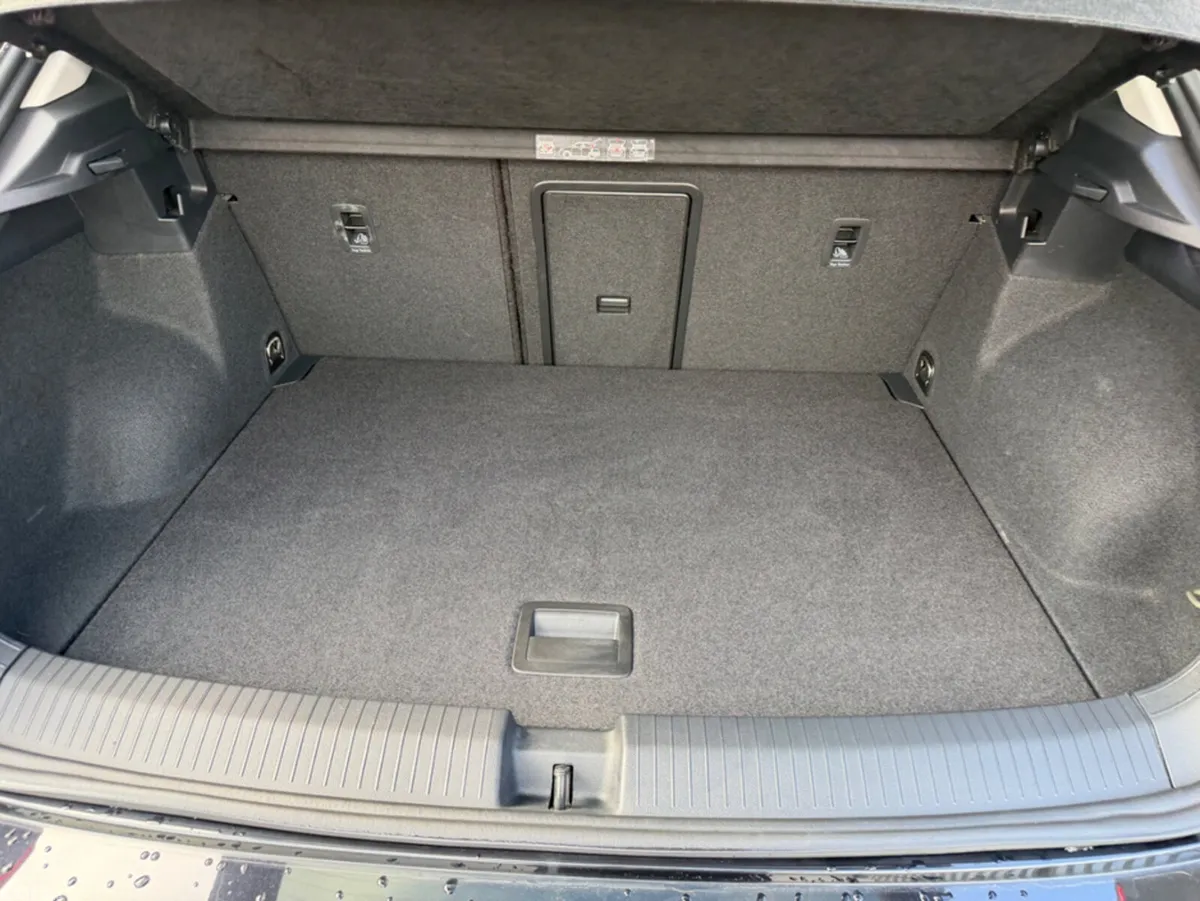 Volkswagen T-Roc Hatchback, Petrol, 2021, Black