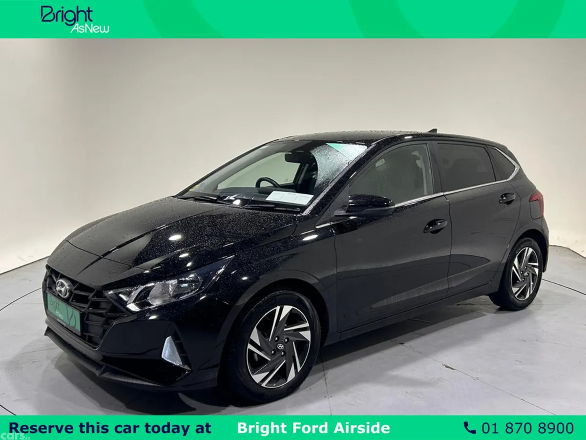 Hyundai i20 Hatchback, Petrol, 2023, Black