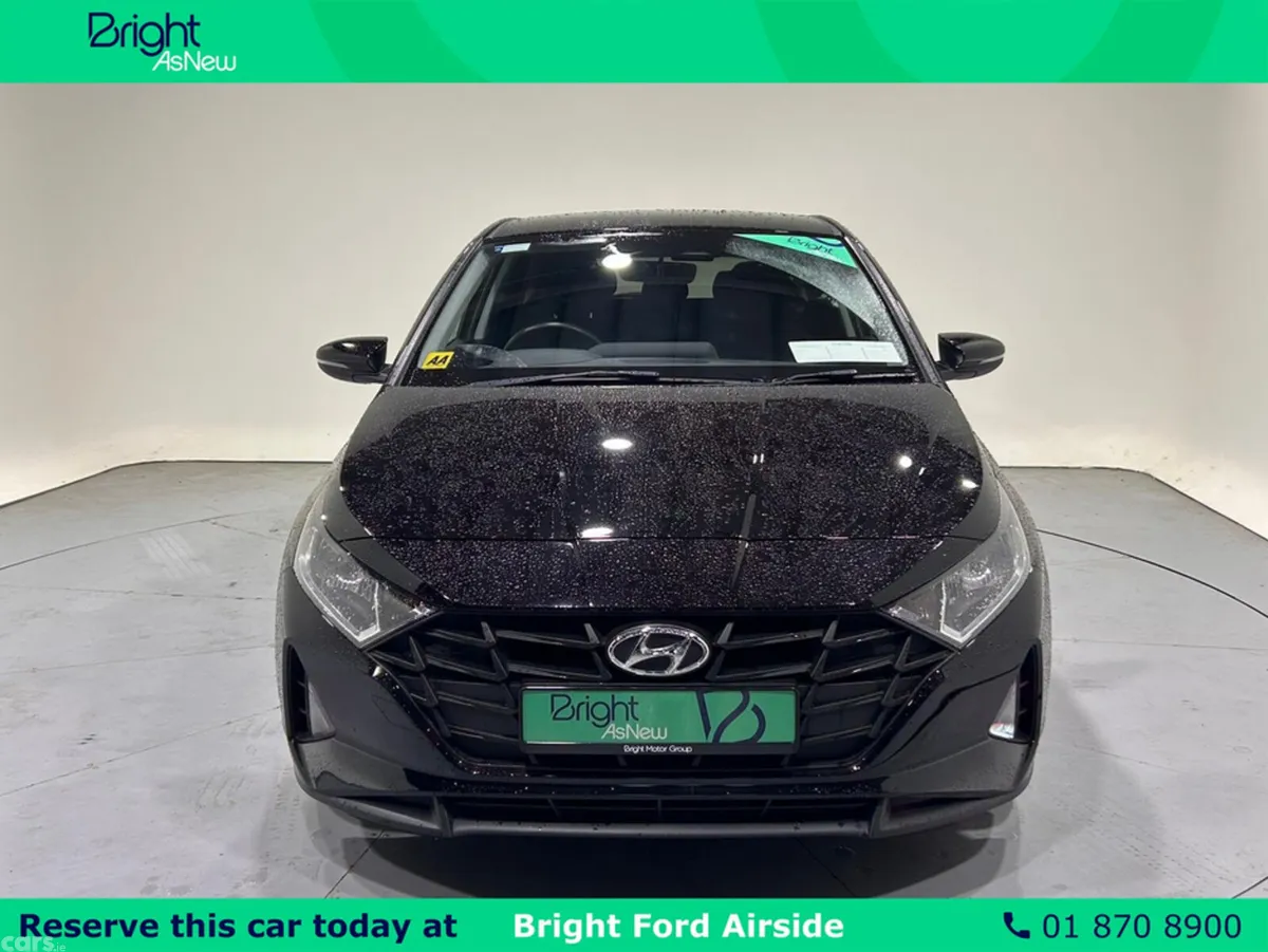 Hyundai i20 Hatchback, Petrol, 2023, Black
