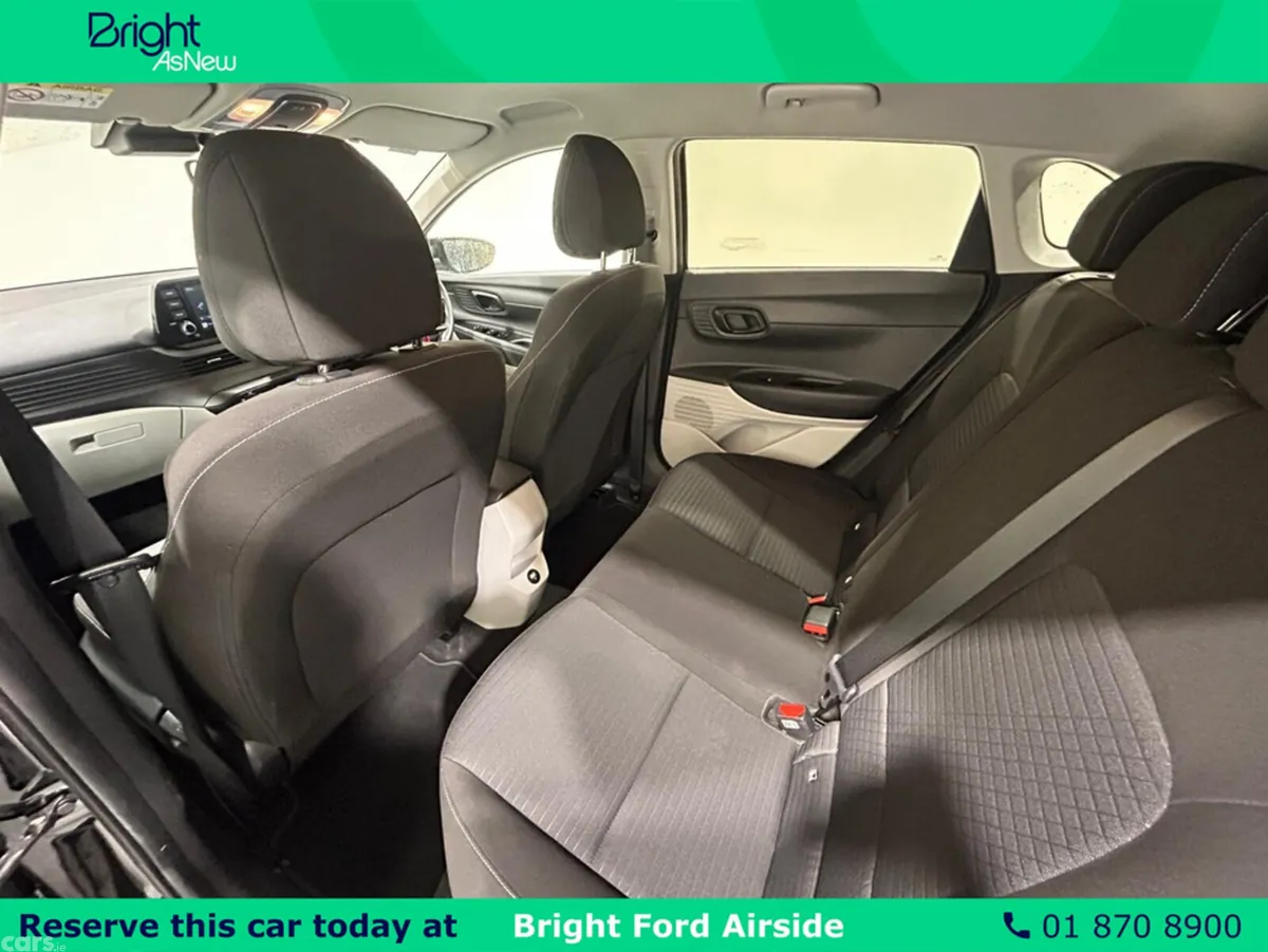 Hyundai i20 Hatchback, Petrol, 2023, Black