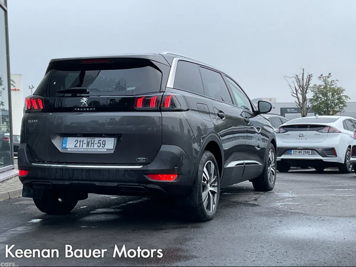 Peugeot 5008 MPV, Diesel, 2021, Grey