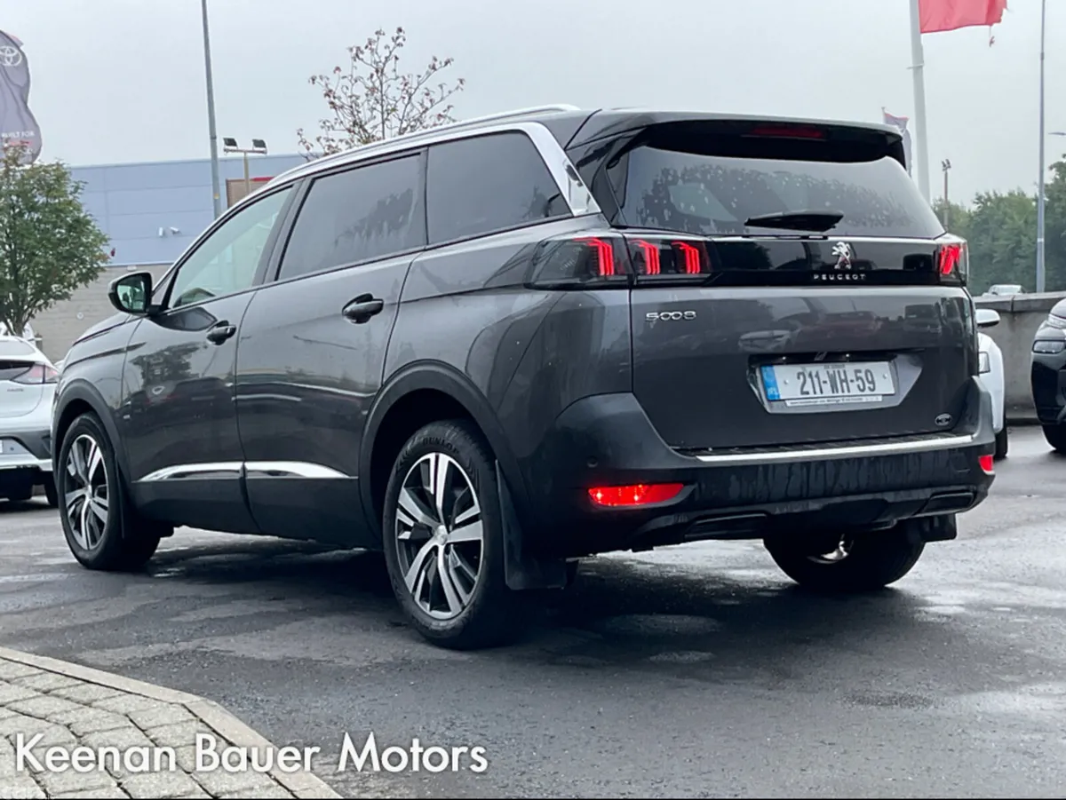Peugeot 5008 MPV, Diesel, 2021, Grey